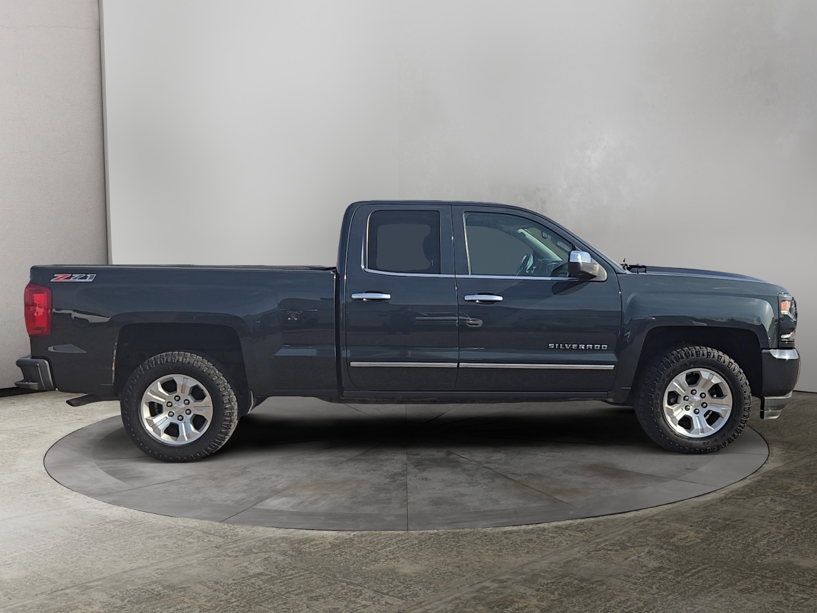 2017 Chevrolet Silverado 1500 LTZ 8