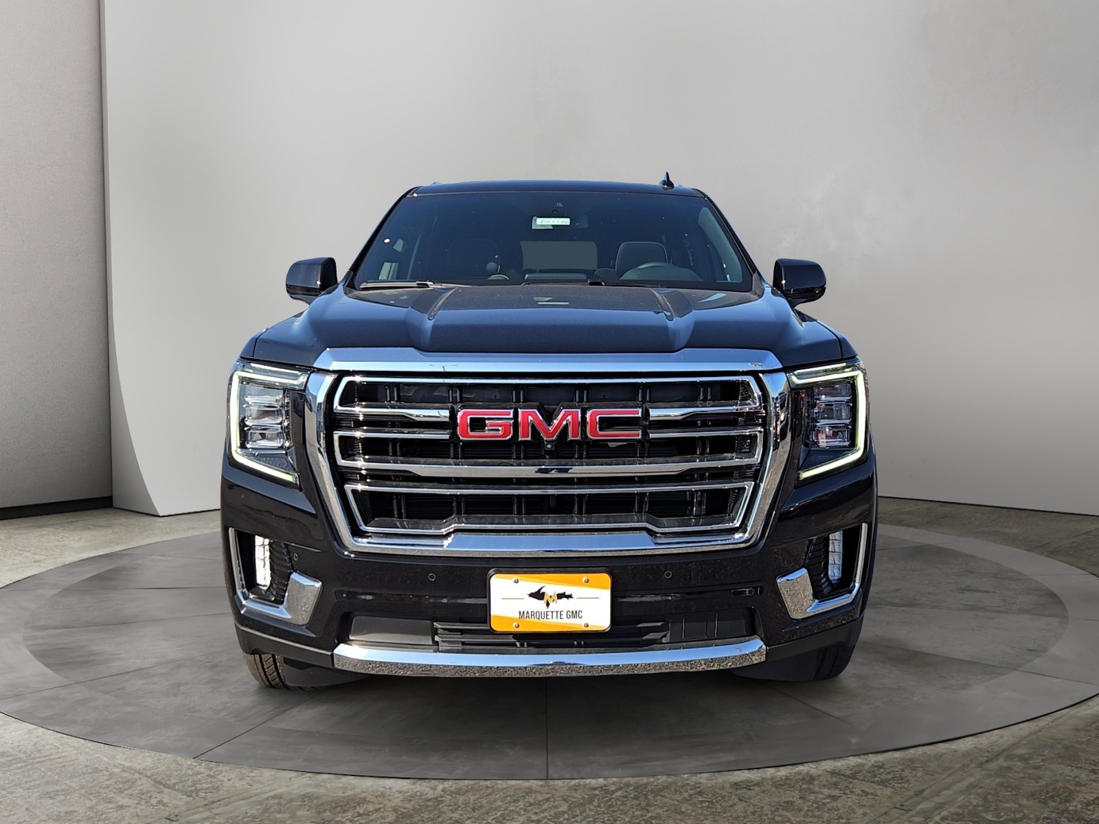 2024 GMC Yukon SLT 2