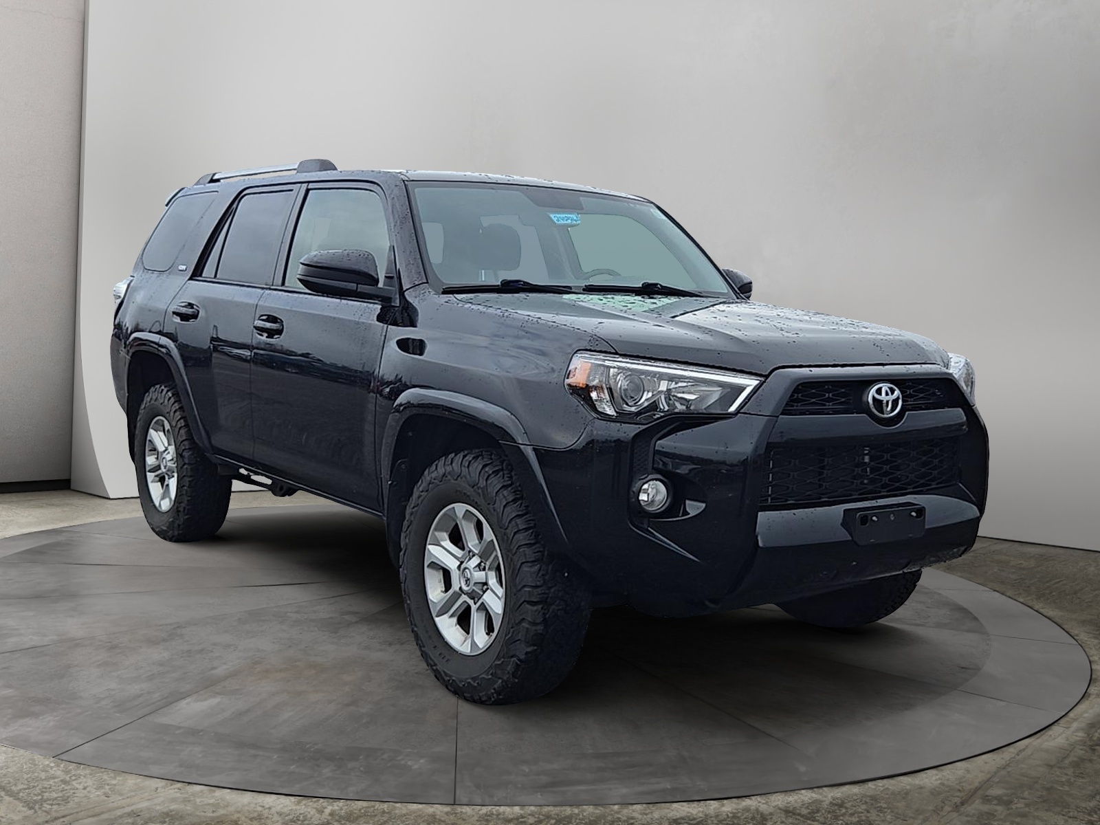 2019 Toyota 4Runner SR5 1