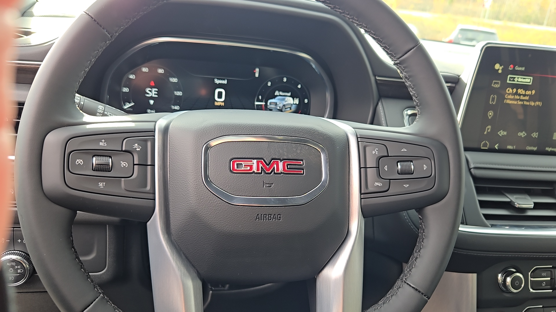 2024 GMC Yukon SLE 11