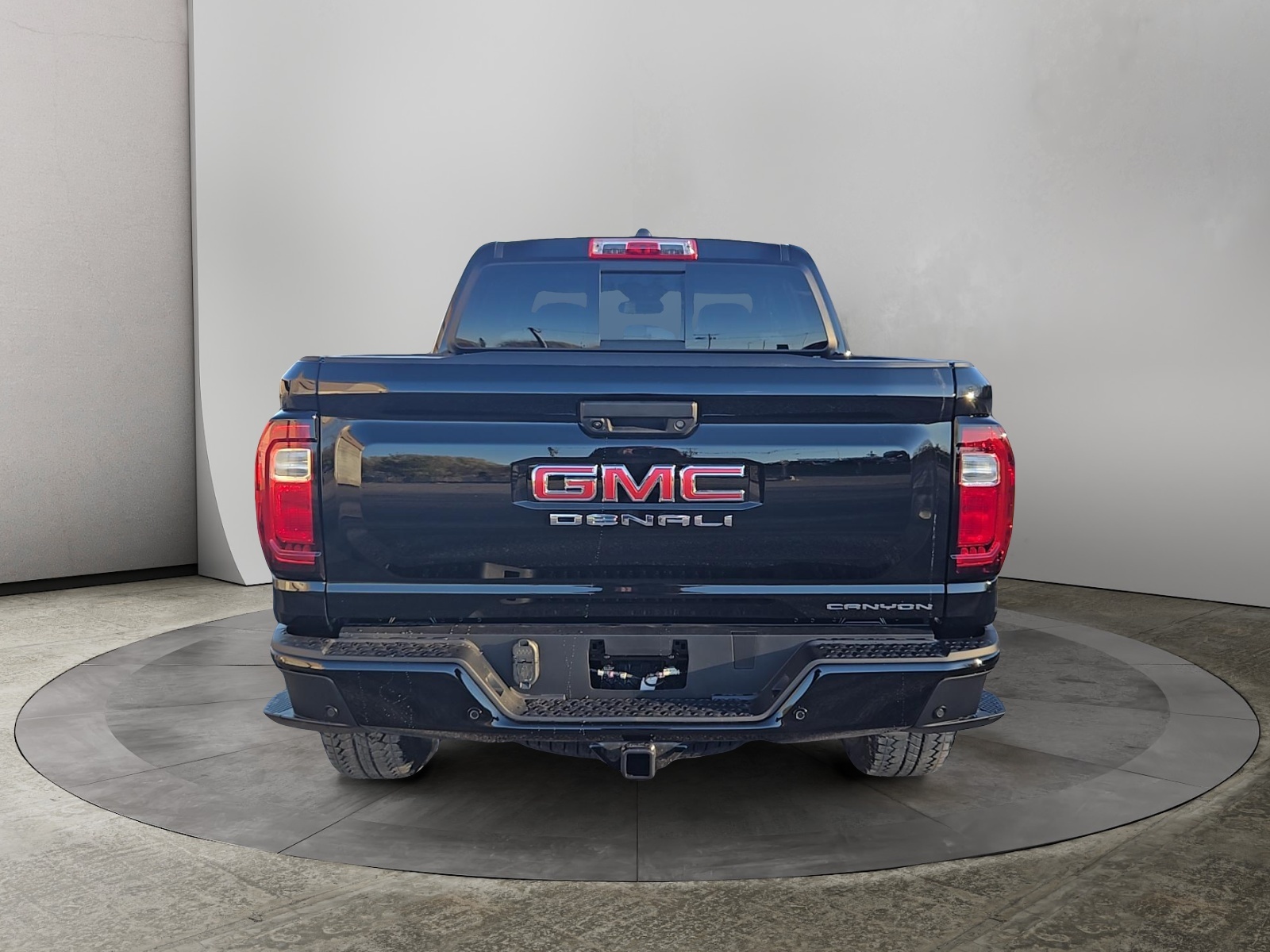 2024 GMC Canyon Denali 7