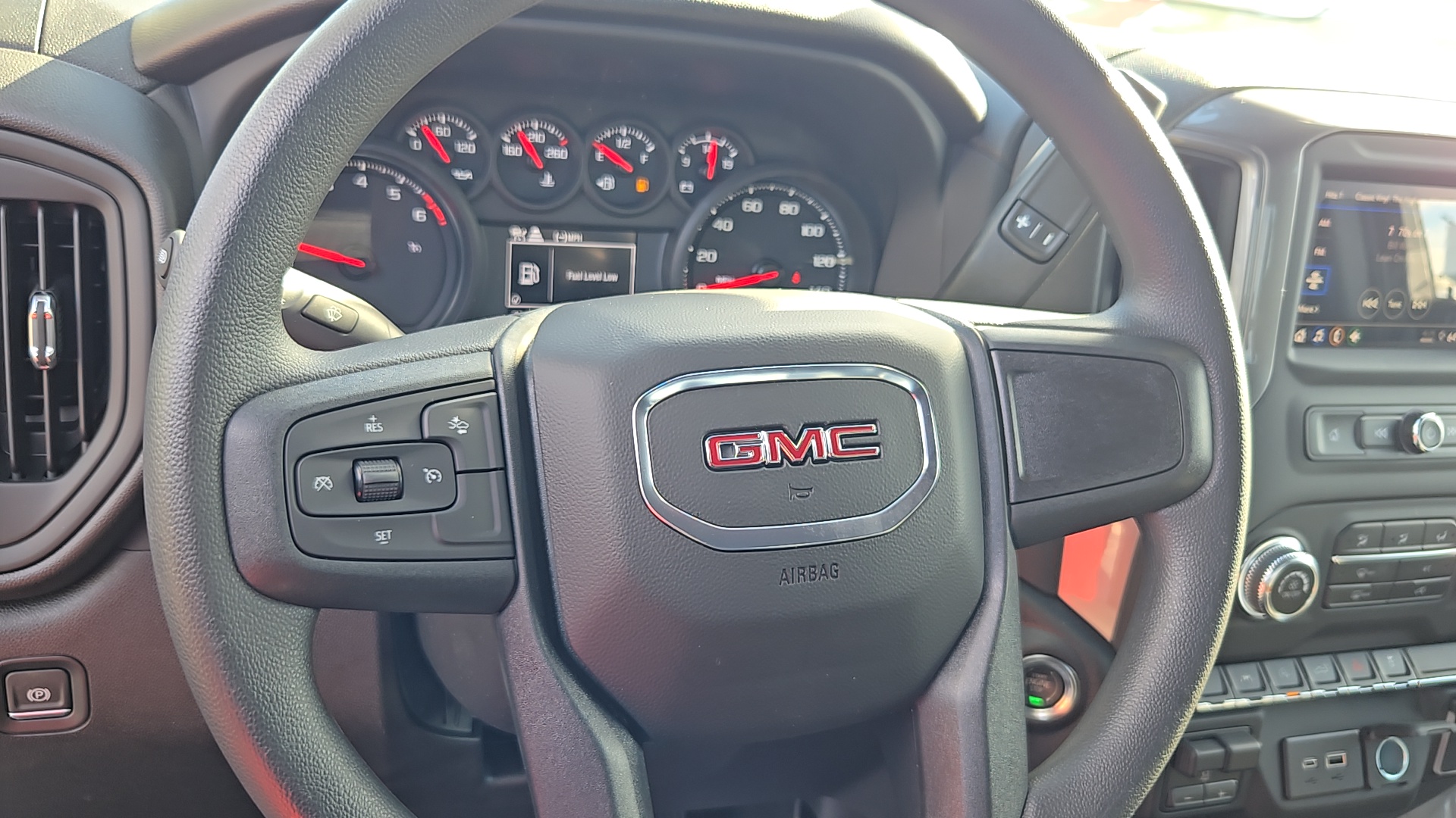 2025 GMC Sierra 1500 Pro 11