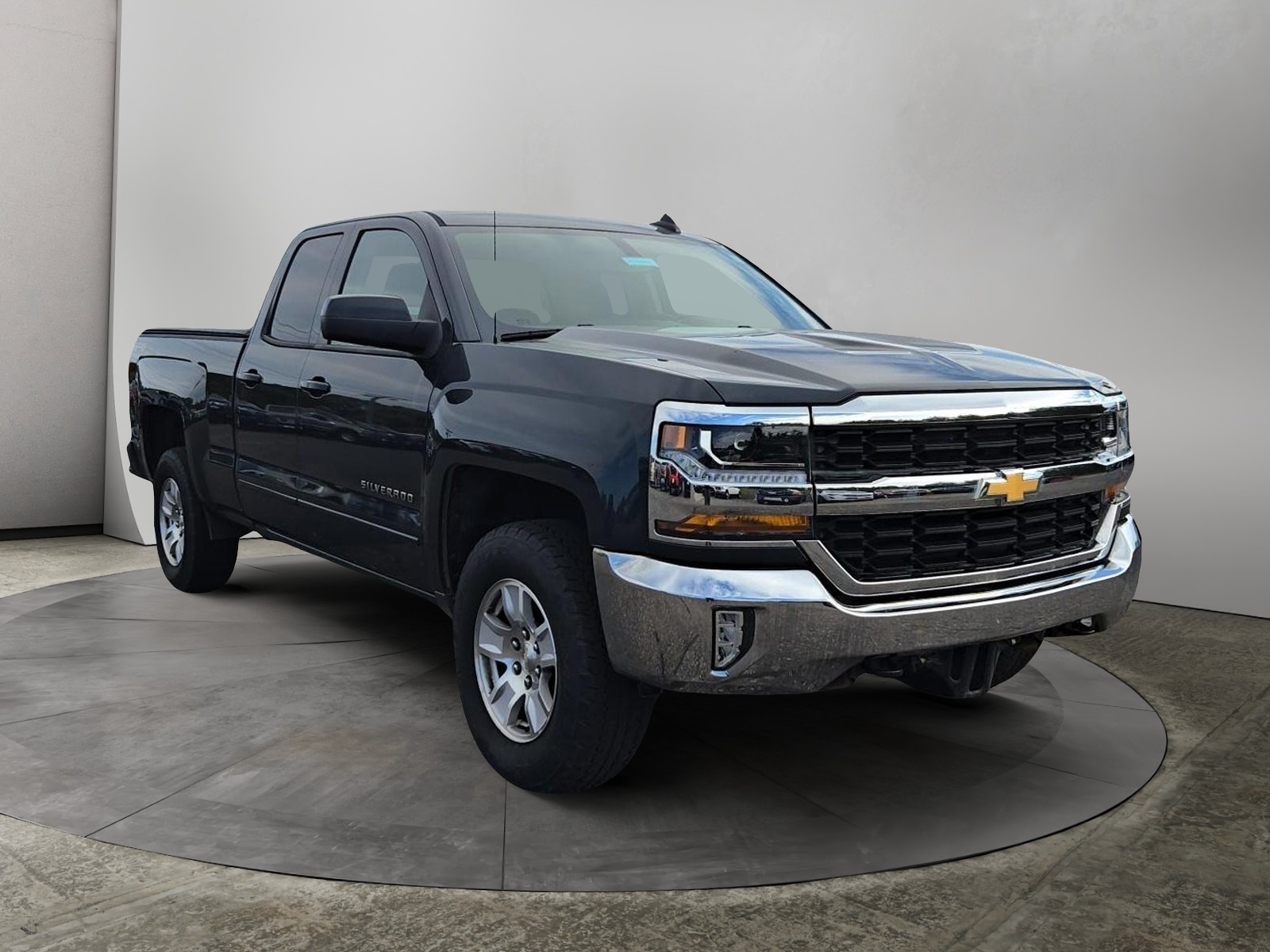 2017 Chevrolet Silverado 1500 LT 1