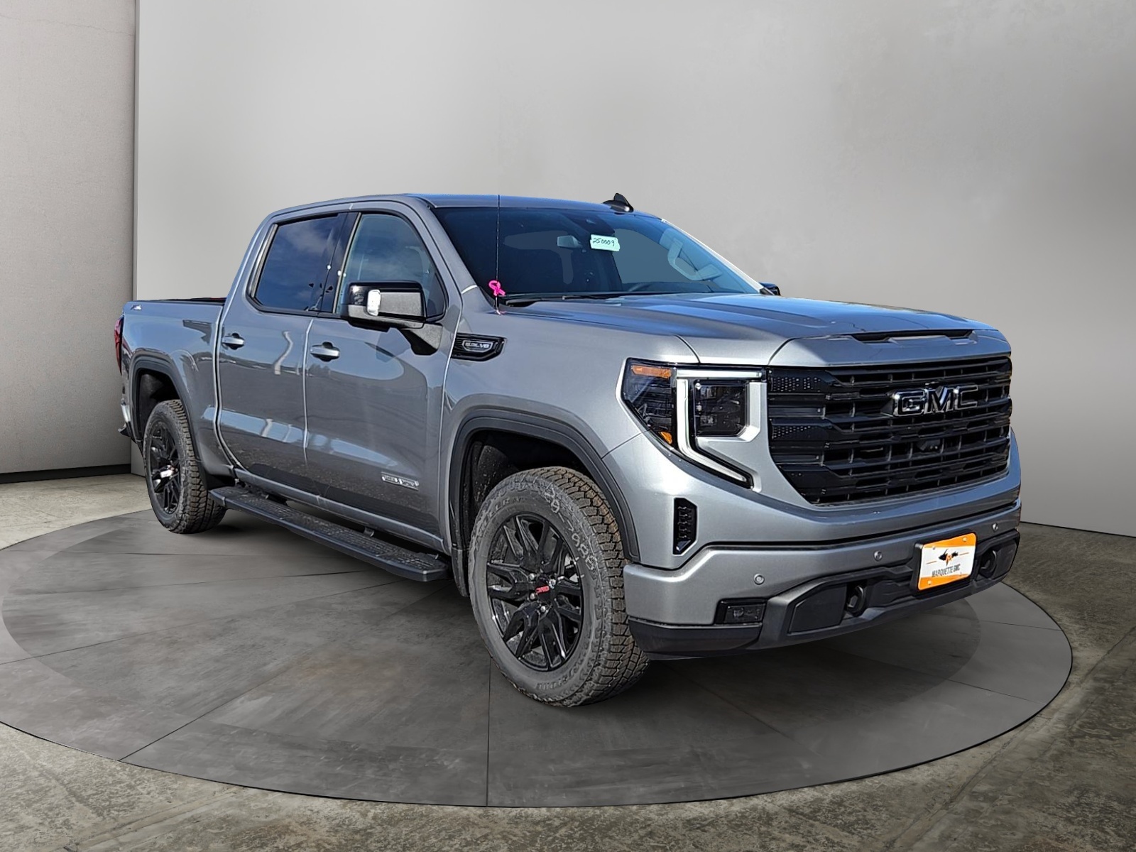 2025 GMC Sierra 1500 Elevation 1