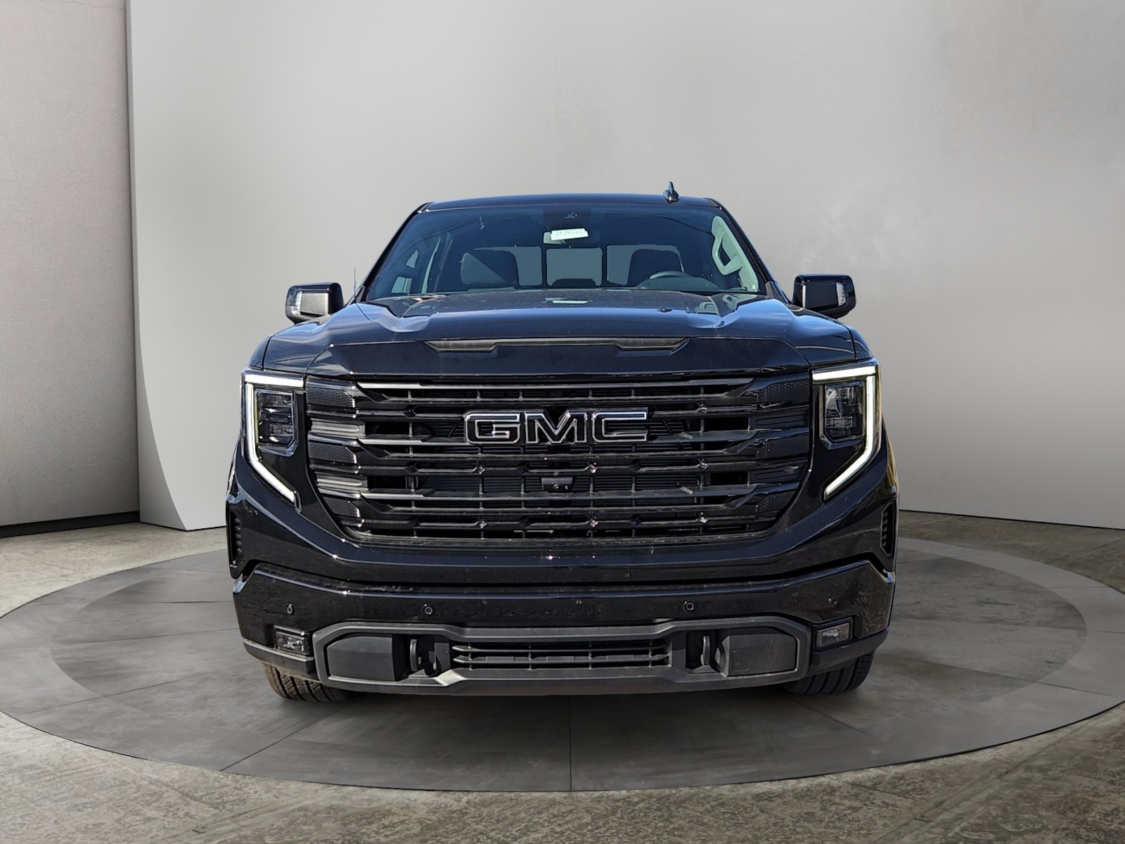 2025 GMC Sierra 1500 Elevation 2