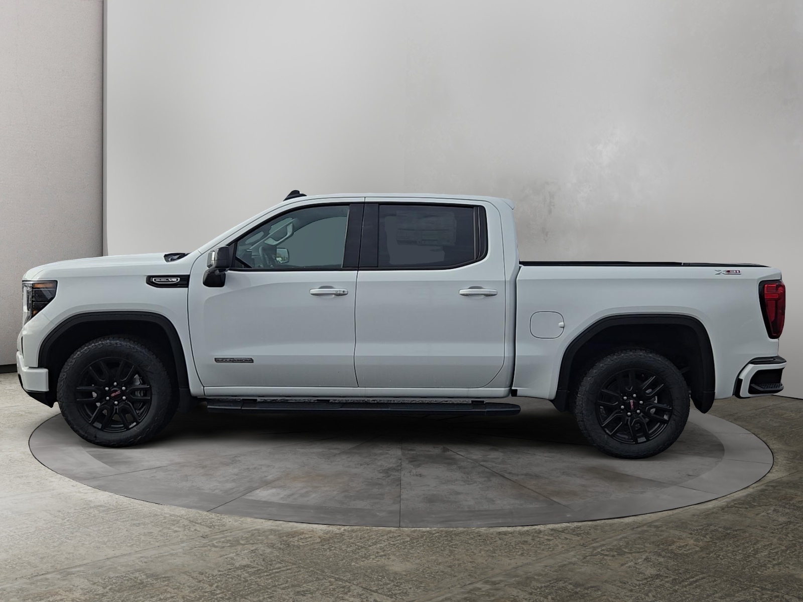 2025 GMC Sierra 1500 Elevation 5