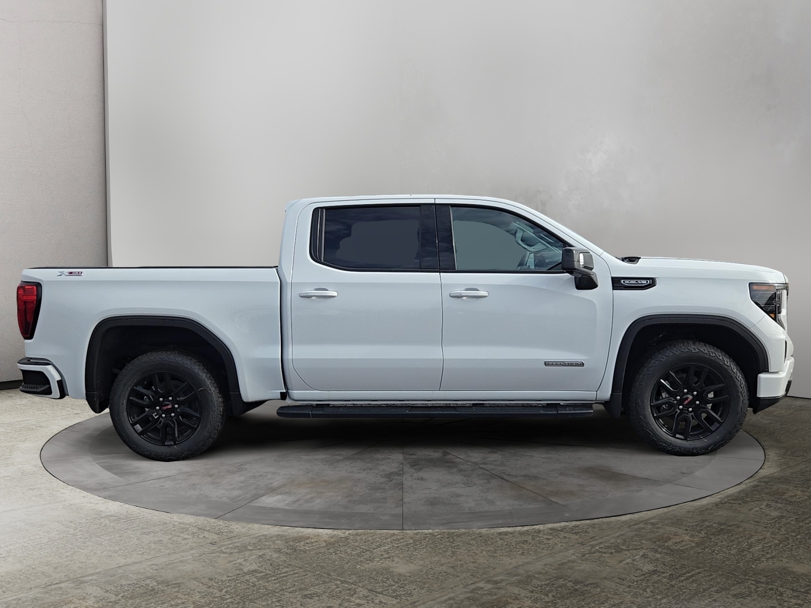 2025 GMC Sierra 1500 Elevation 9