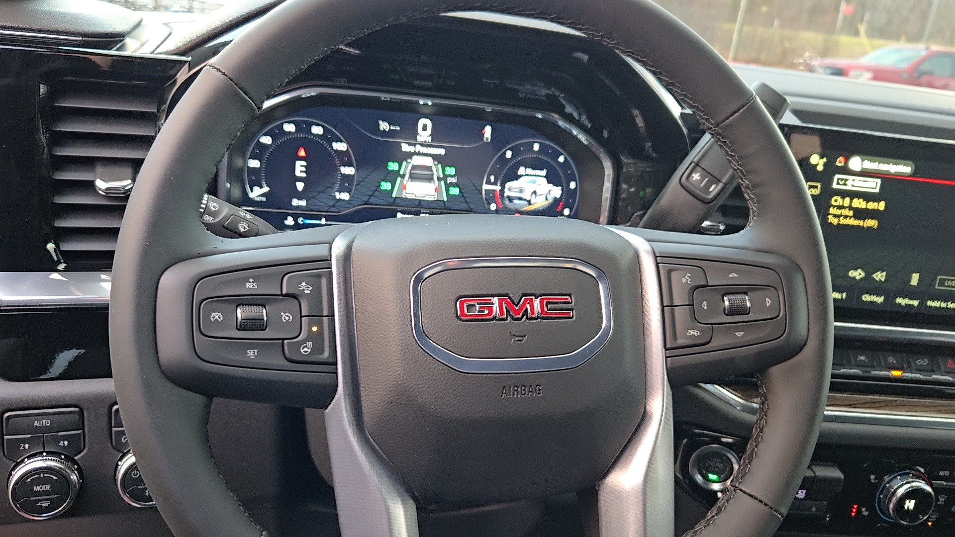 2025 GMC Sierra 1500 Elevation 12