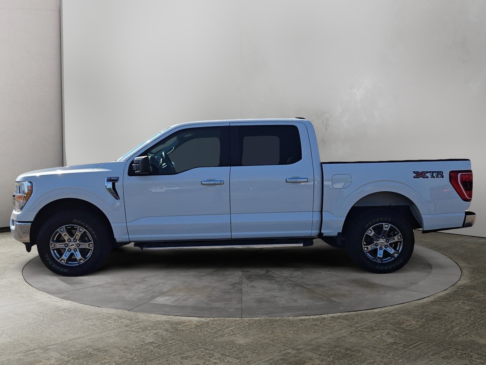 2021 Ford F-150 XLT 4