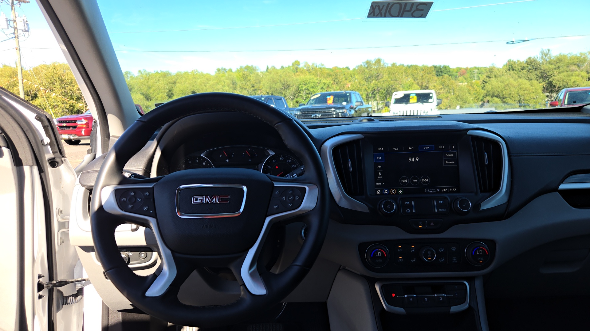 2024 GMC Terrain SLT 10