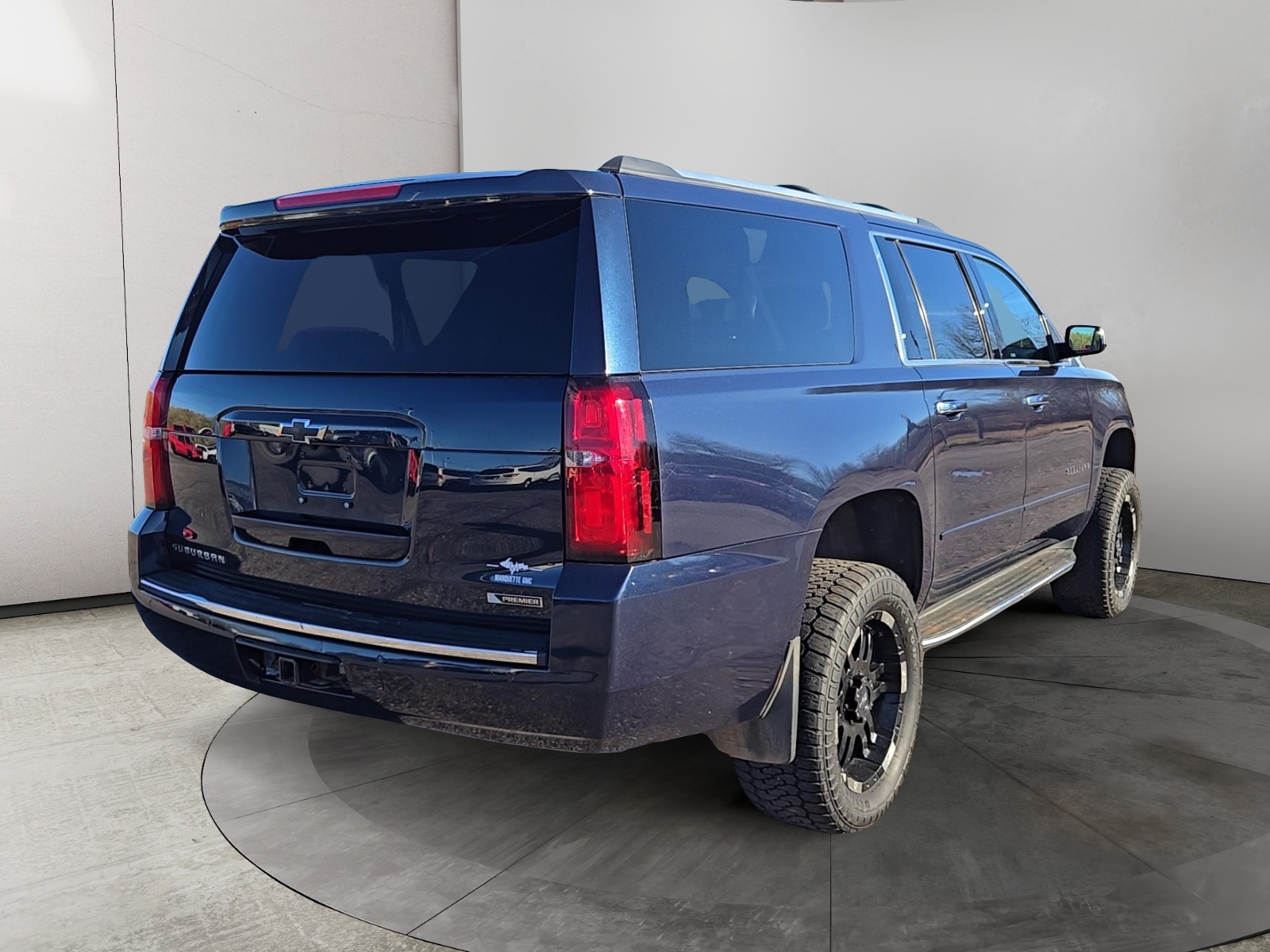 2018 Chevrolet Suburban Premier 8