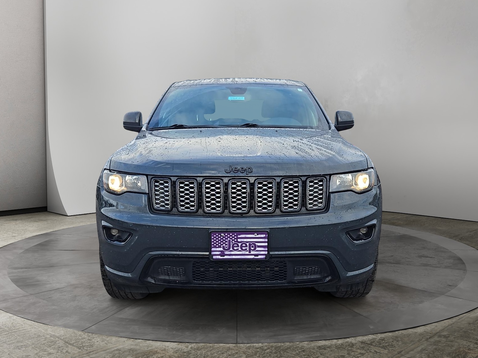 2018 Jeep Grand Cherokee Altitude 2