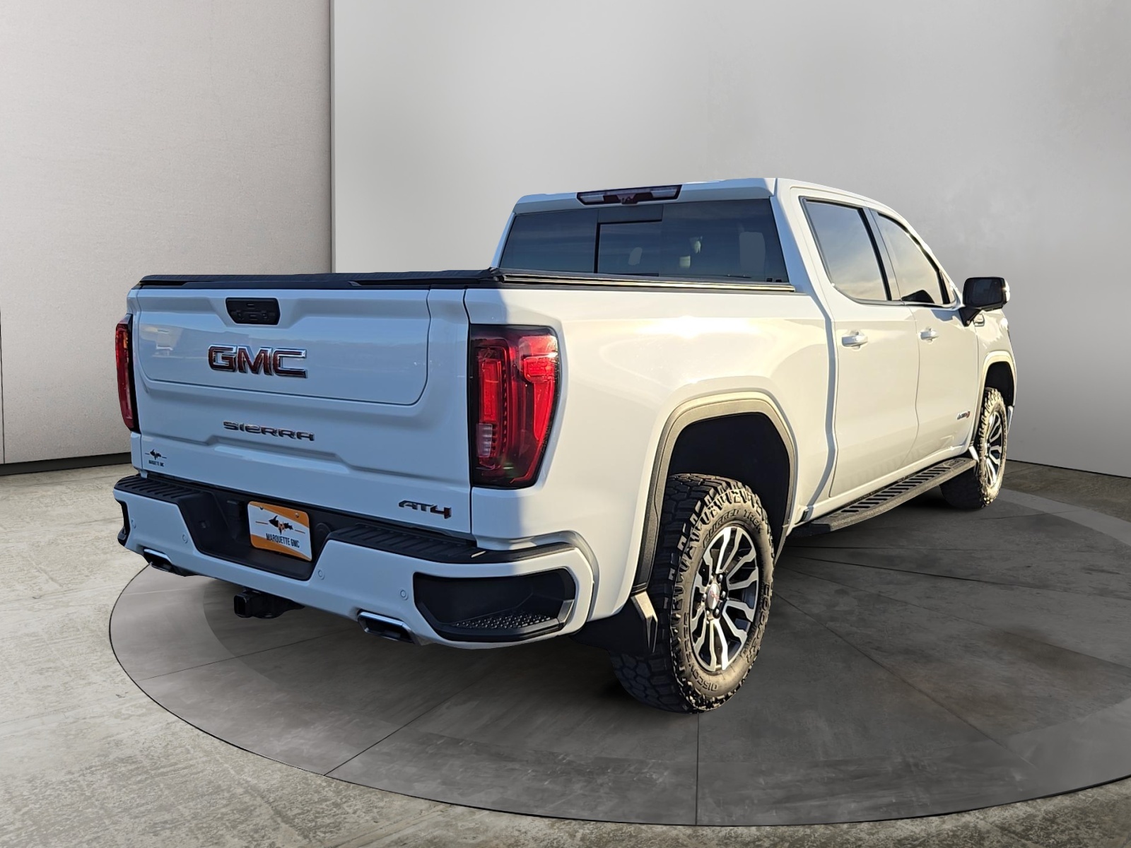 2022 GMC Sierra 1500 Limited AT4 8