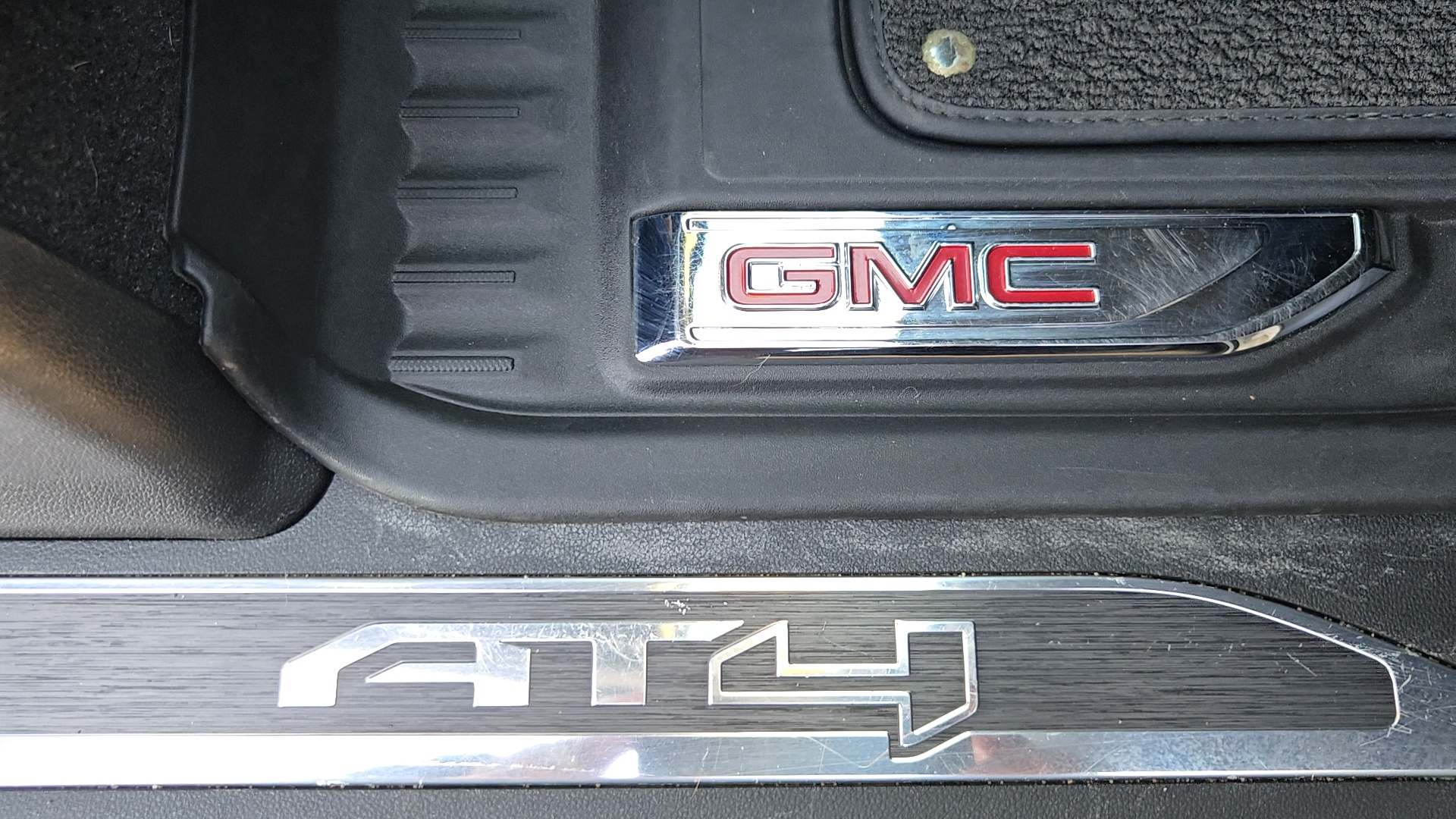 2022 GMC Sierra 1500 Limited AT4 35