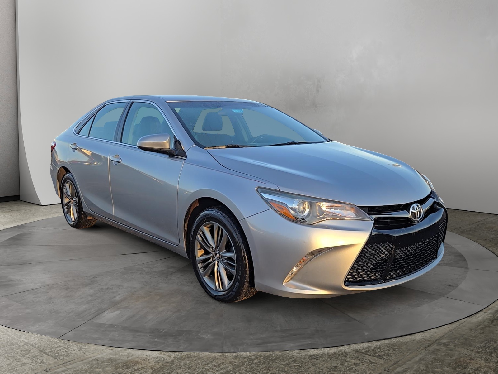 2016 Toyota Camry XLE 6