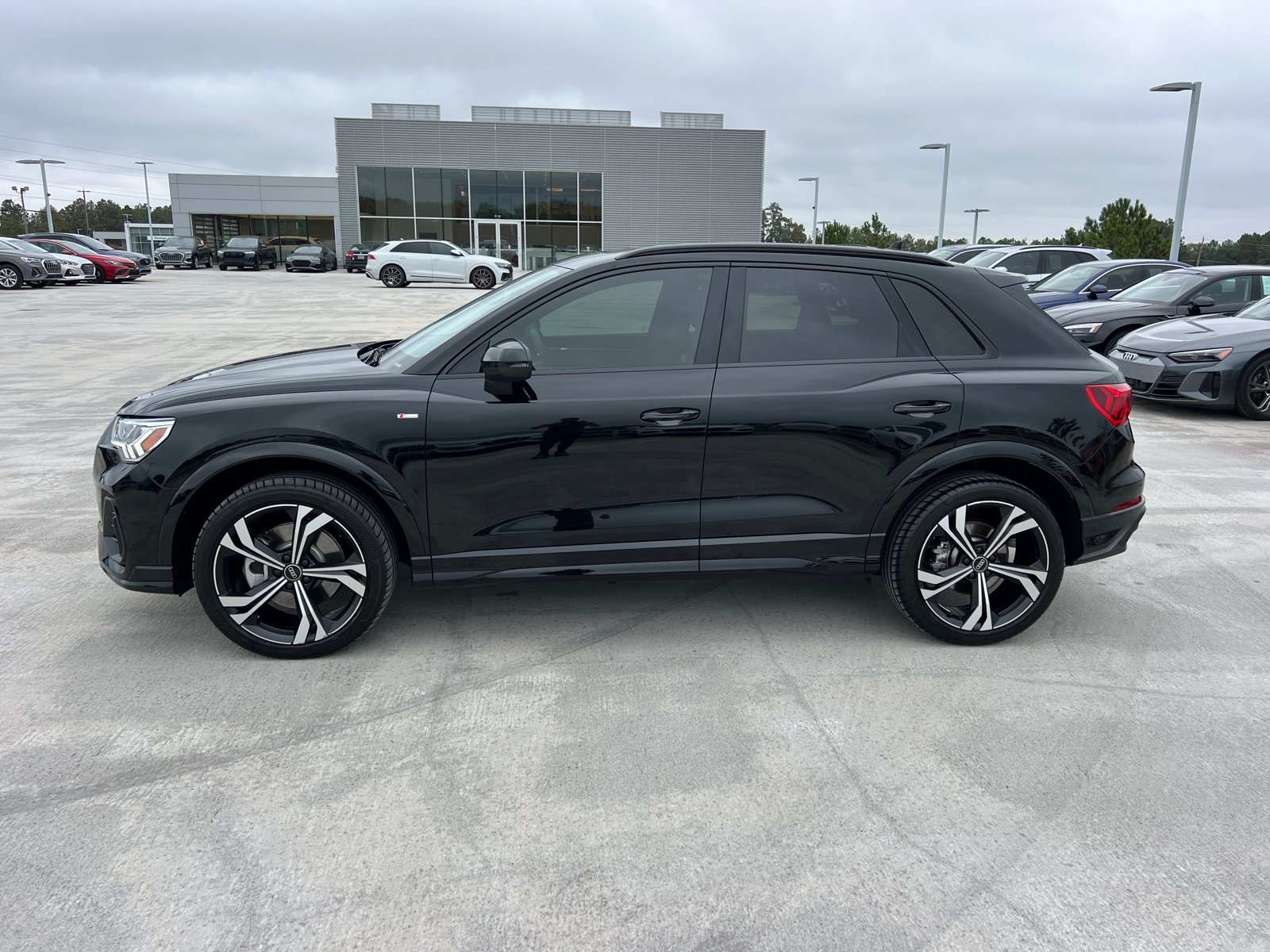 2024 Audi Q3 S line Premium Plus 8