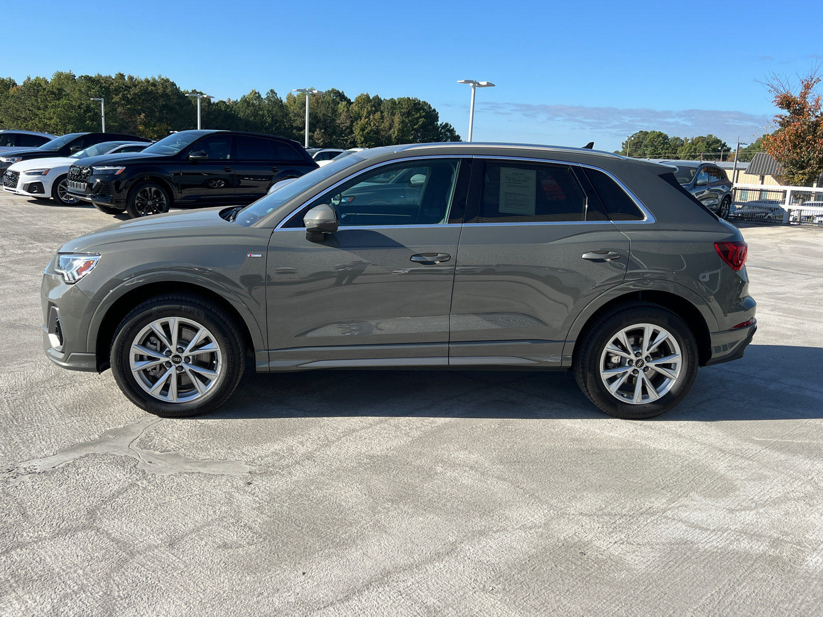 2024 Audi Q3 S line Premium 8