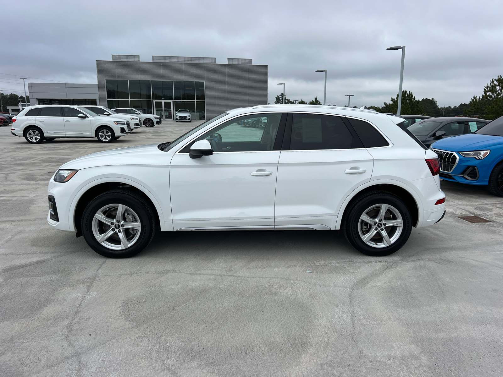 2024 AUDI Q5 2.0T QUATTRO  8