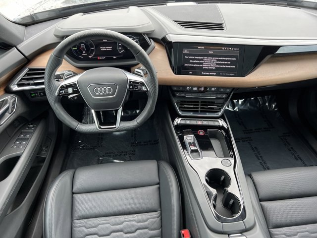 2022 Audi e-tron GT Premium Plus 23