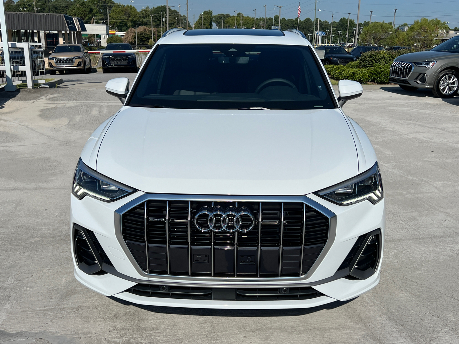 2024 Audi Q3 S line Premium 2