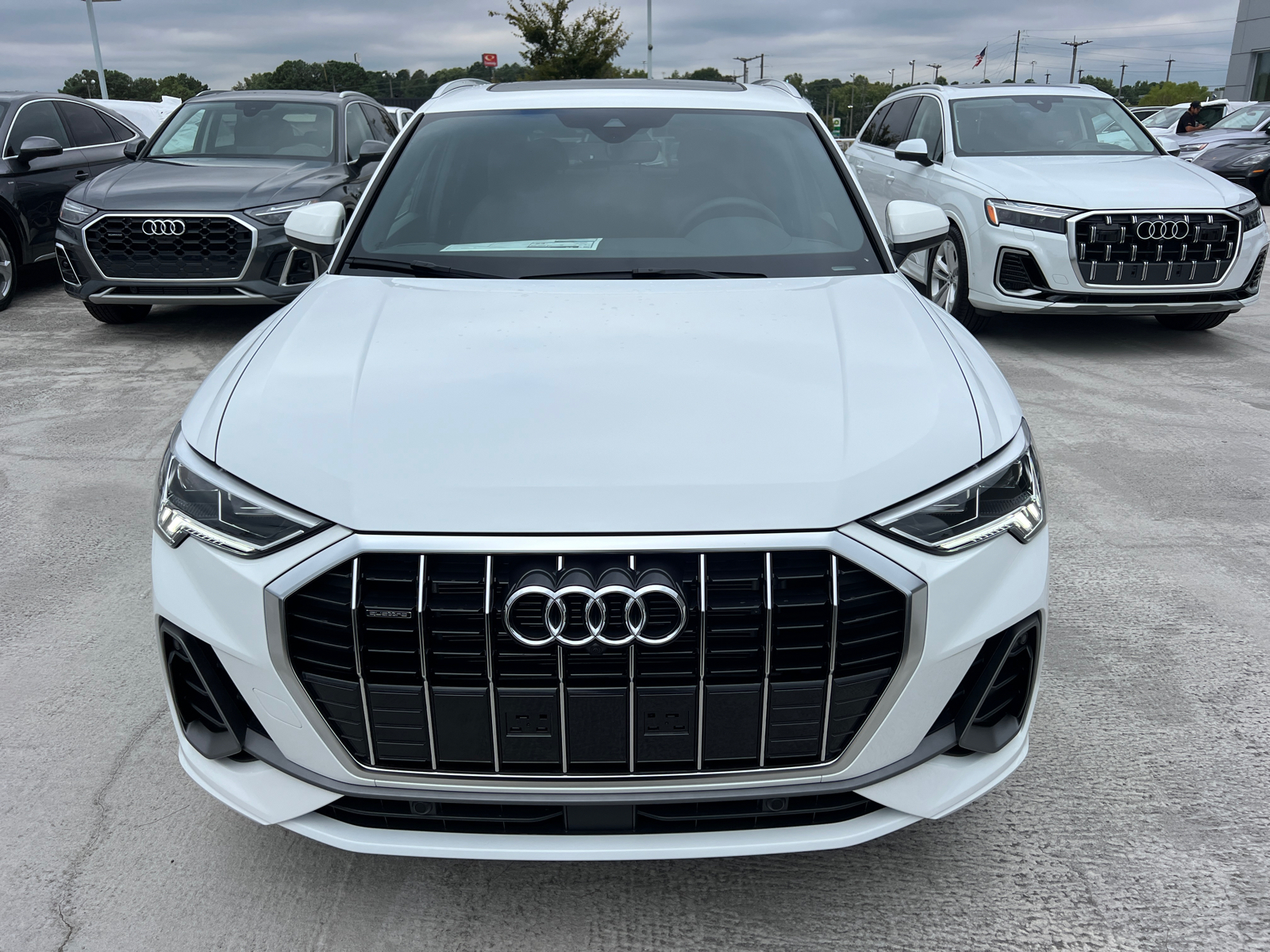 2024 Audi Q3 S line Premium Plus 2