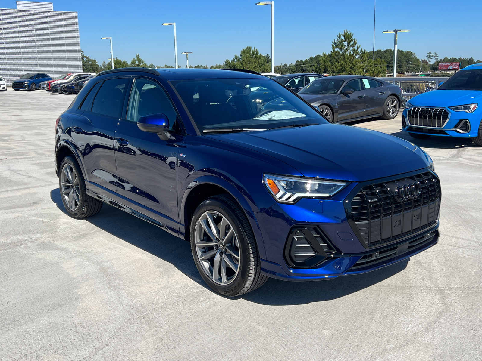 2024 Audi Q3 S line Premium 3