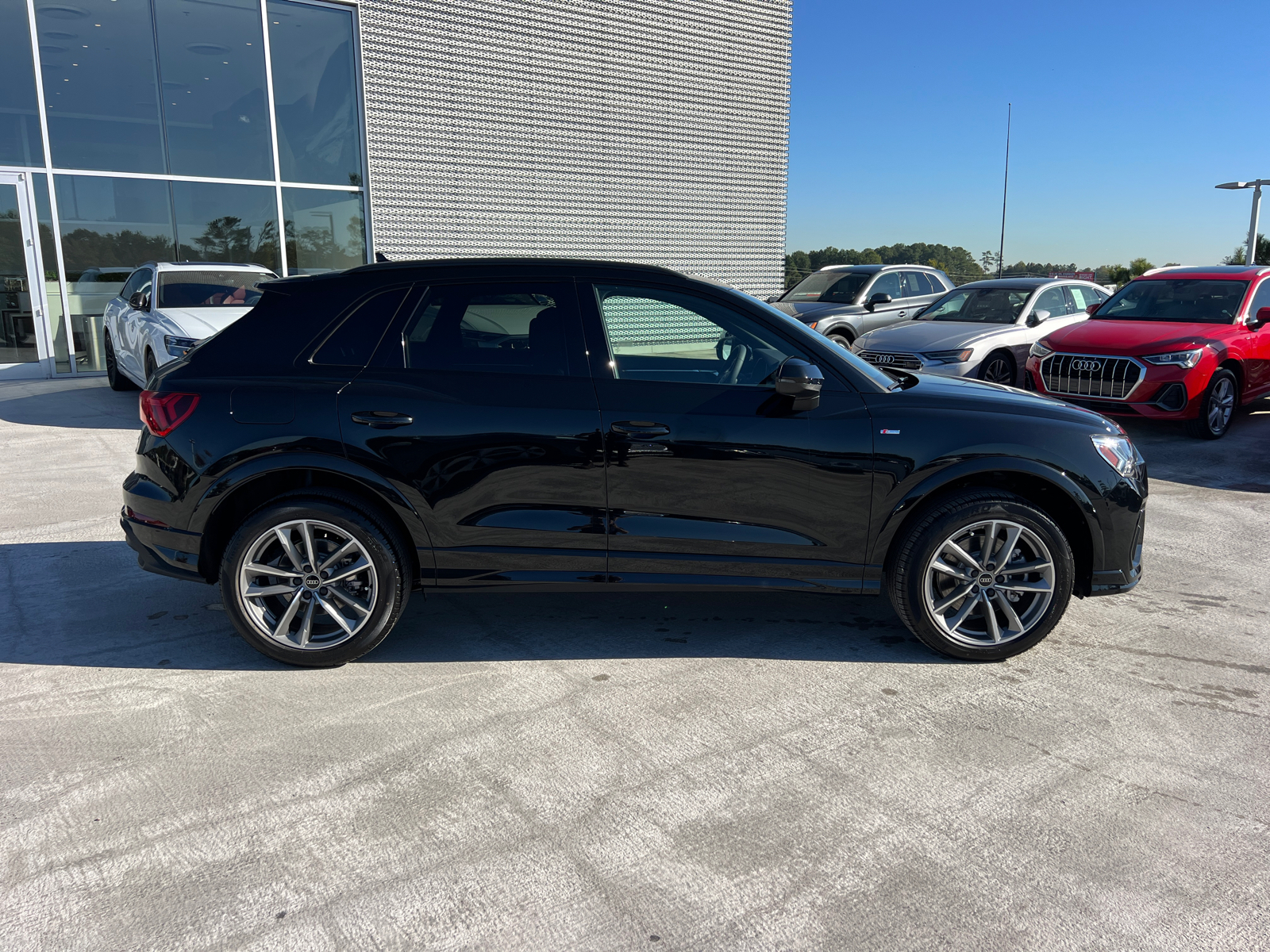 2024 Audi Q3 S line Premium 4