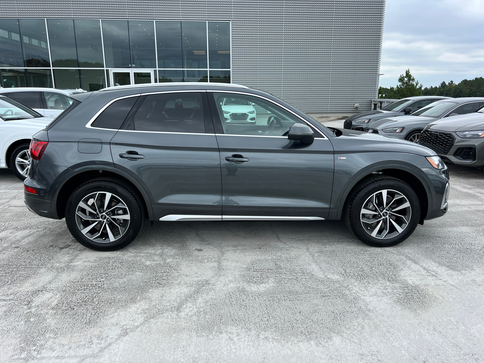 2024 Audi Q5 S line Premium Plus 4