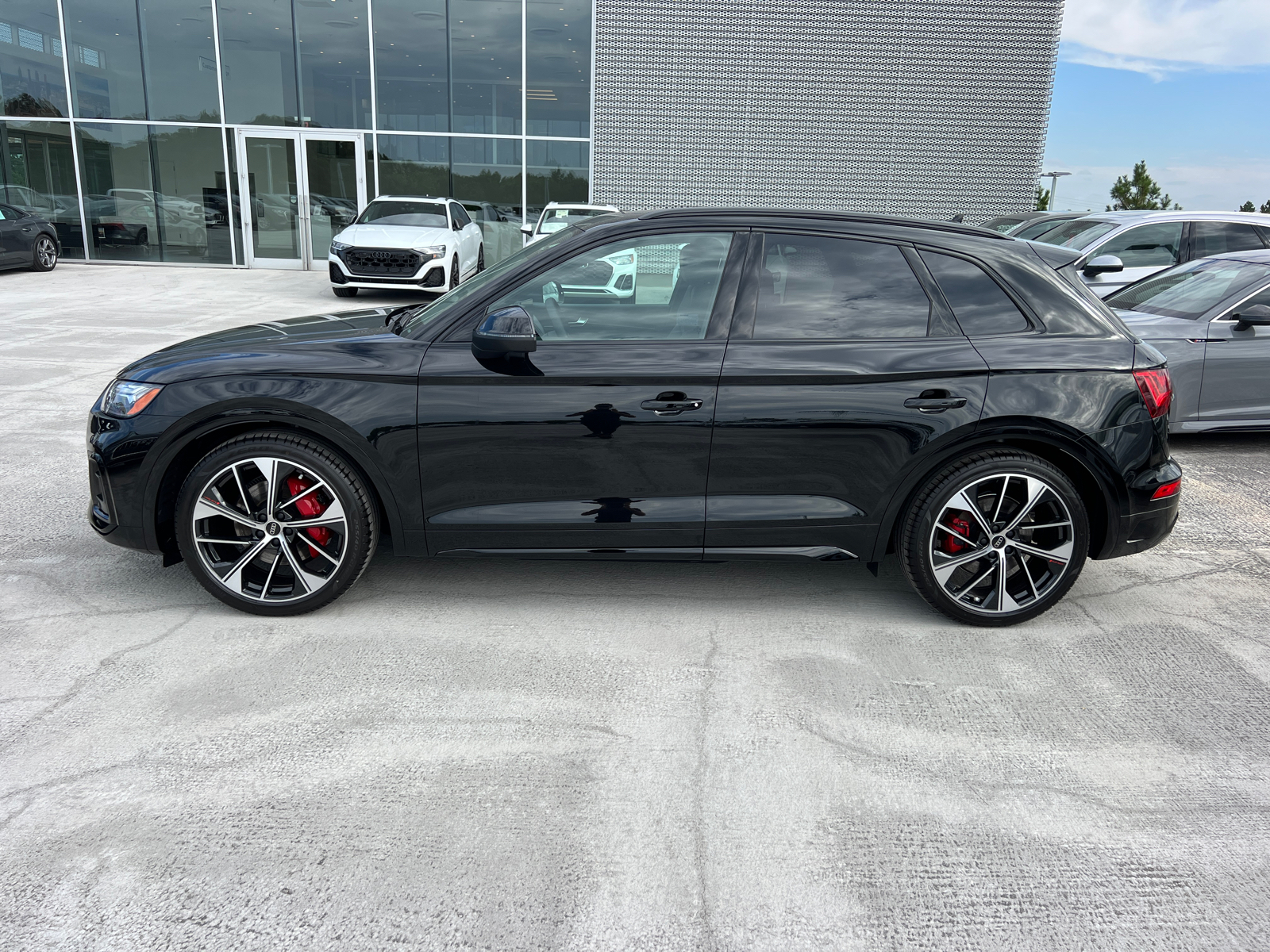 2024 Audi SQ5 Premium Plus 8