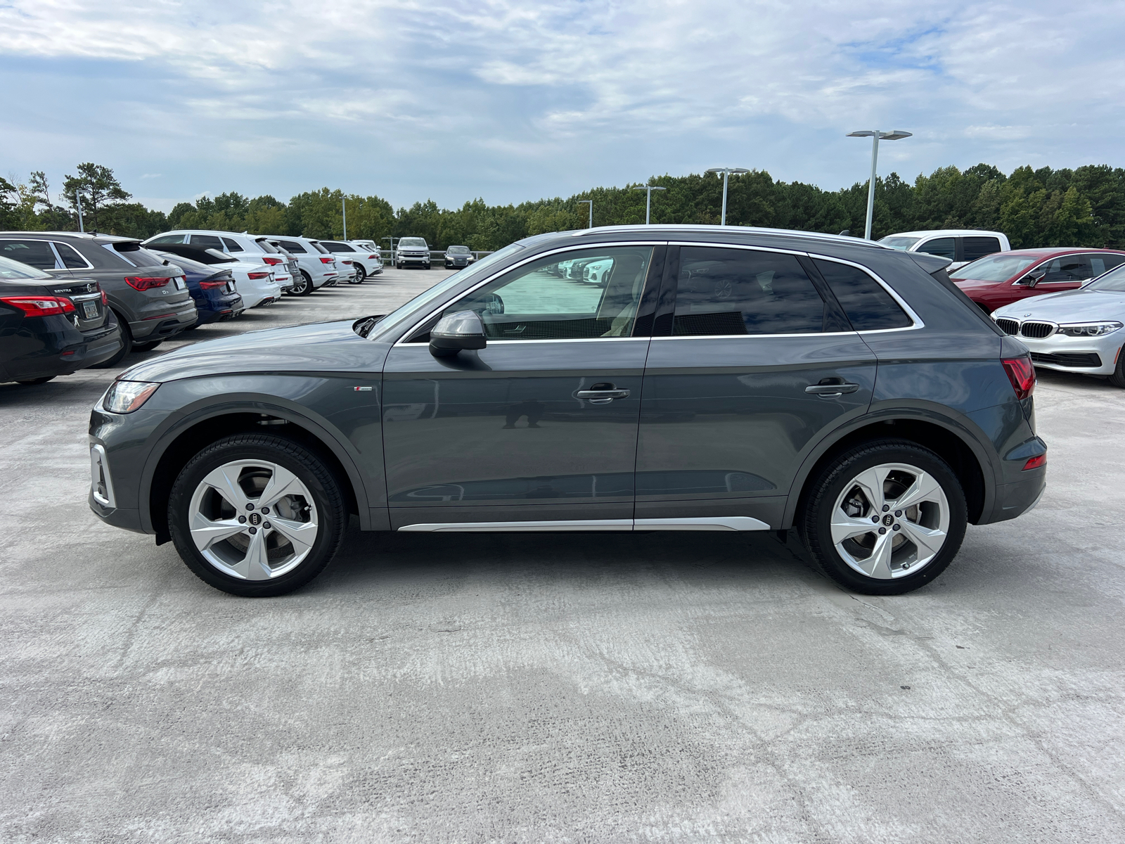 2024 Audi Q5 S line Premium Plus 8