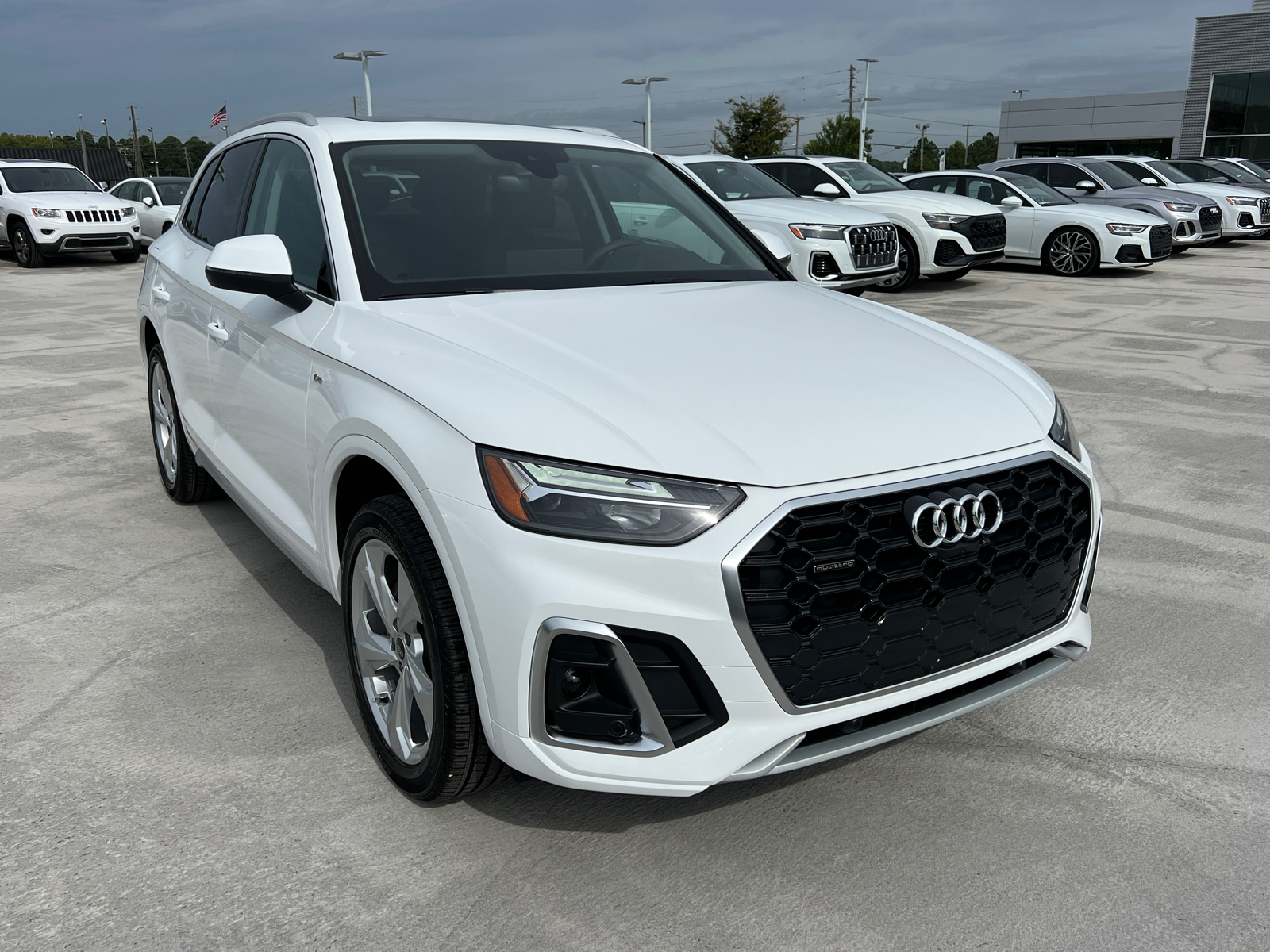 2024 Audi Q5 S line Premium Plus 3