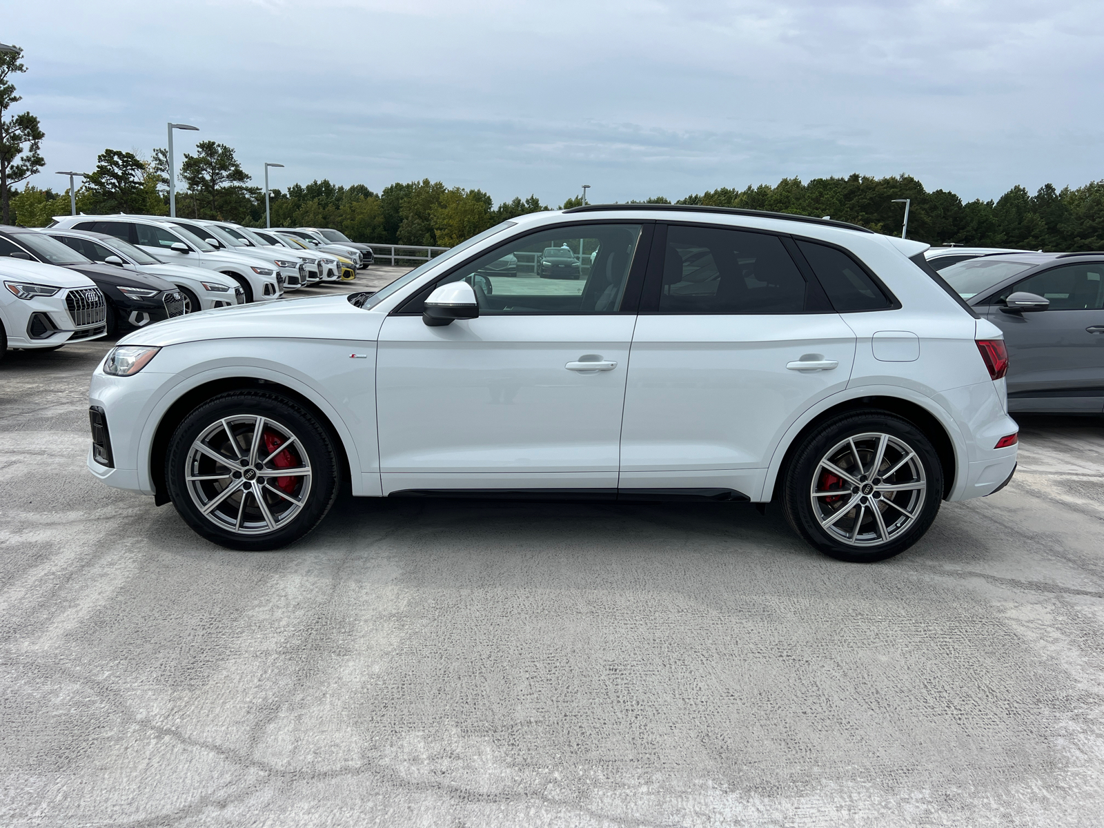 2024 Audi Q5 S line Premium Plus 8