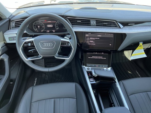 2024 Audi Q8 e-tron Premium 16