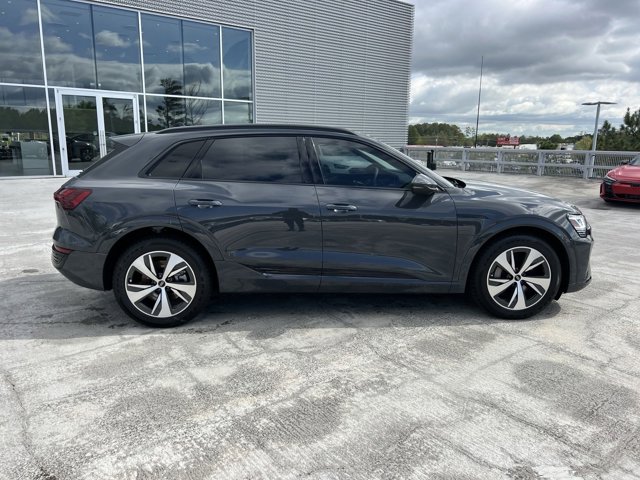 2024 Audi Q8 e-tron Premium 4