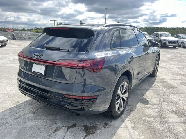 2024 Audi Q8 e-tron Premium 5