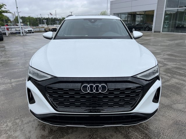 2024 Audi Q8 e-tron Premium 2