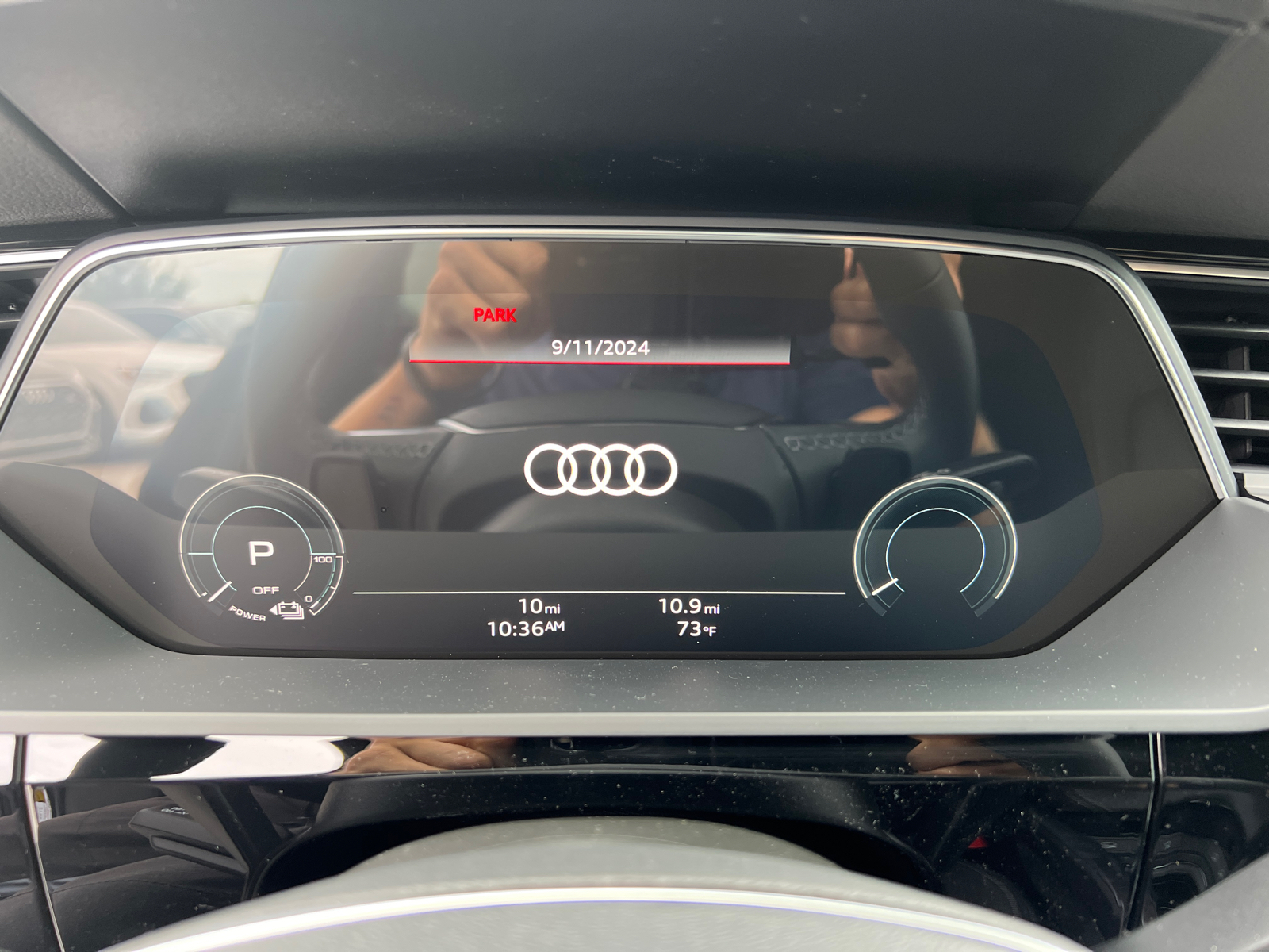 2024 Audi Q8 e-tron Sportback S line Premium 20