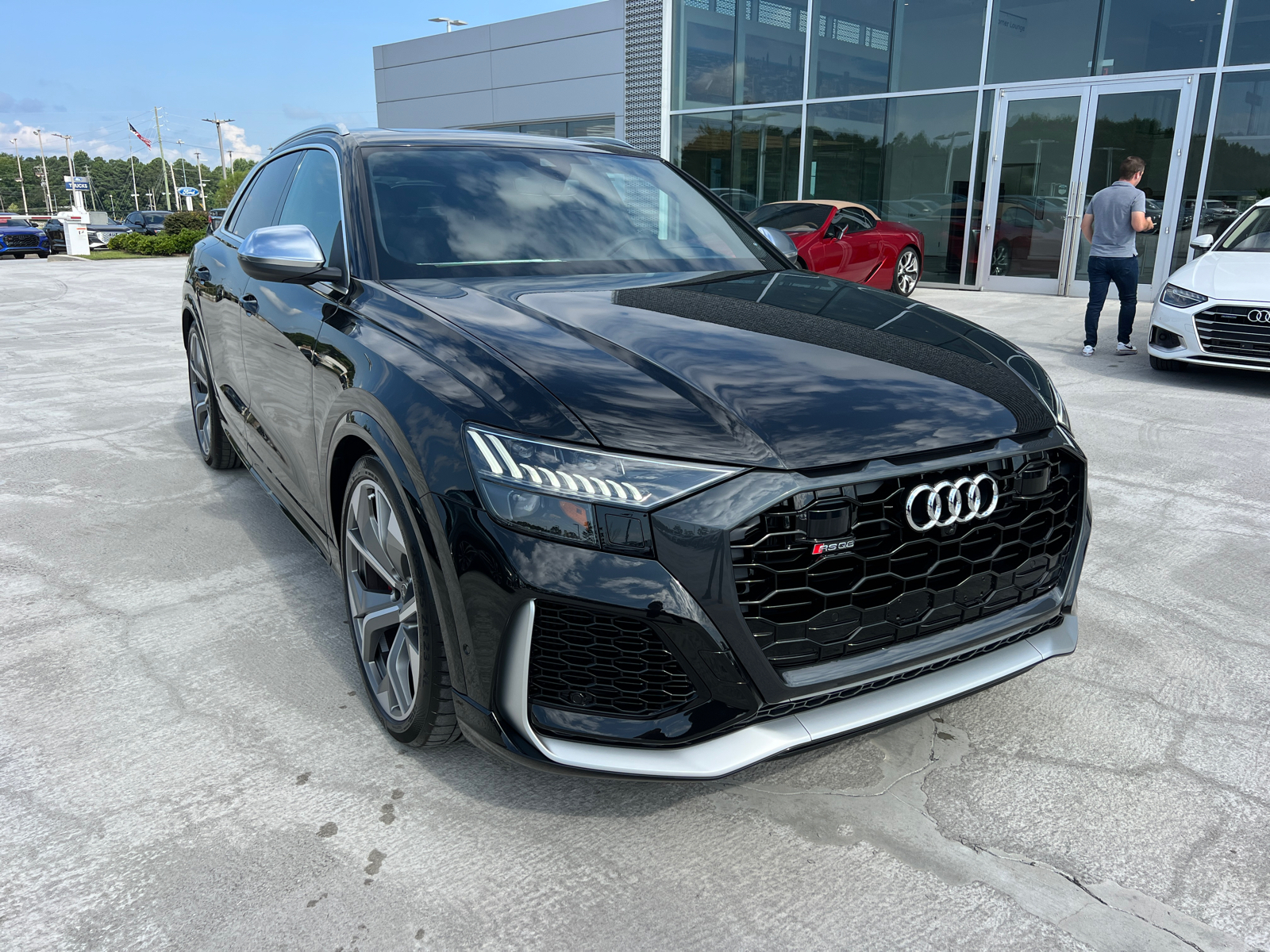 2024 Audi RS Q8  3