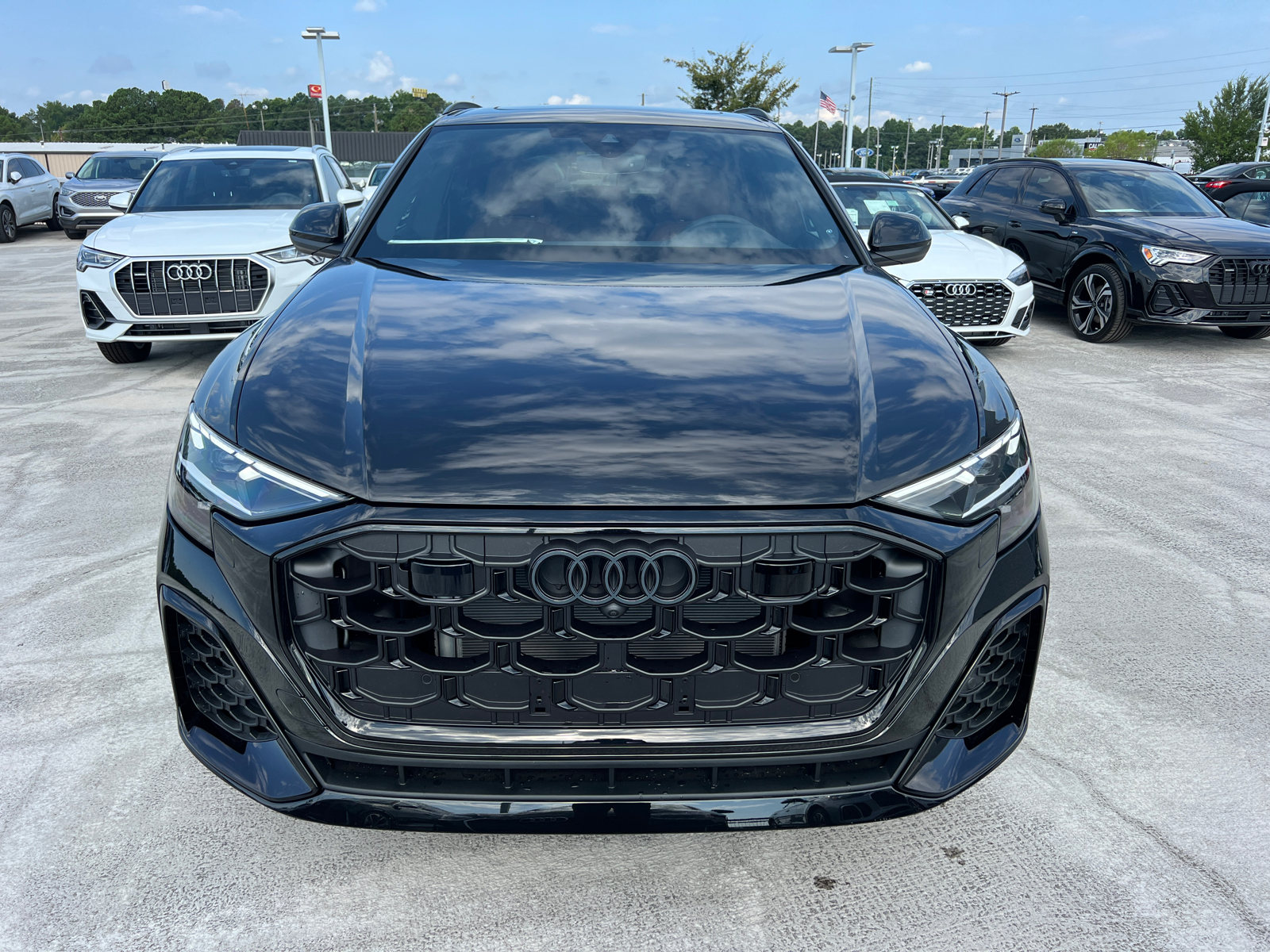 2024 Audi Q8 Premium Plus 2