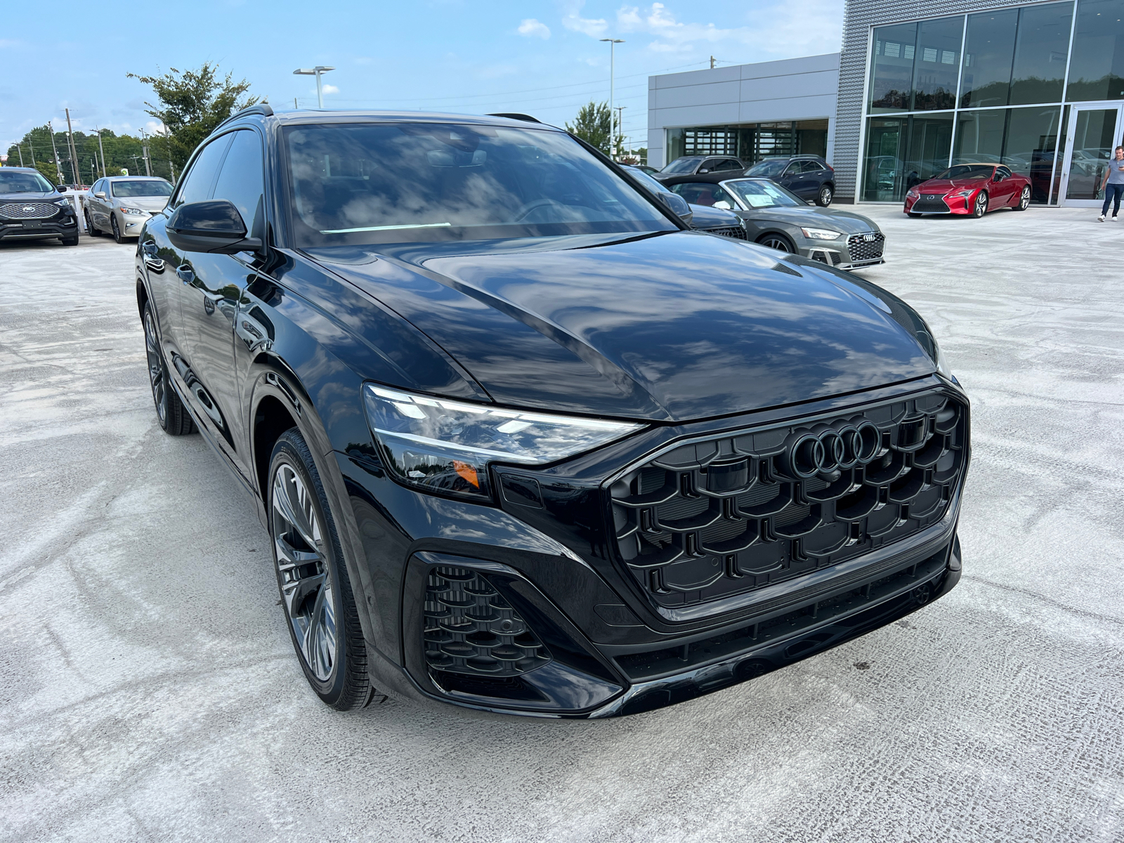 2024 Audi Q8 Premium Plus 3