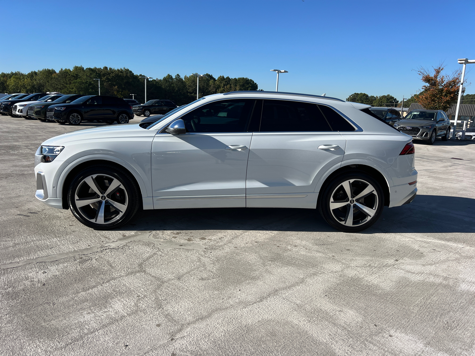 2024 Audi SQ8 Prestige 8