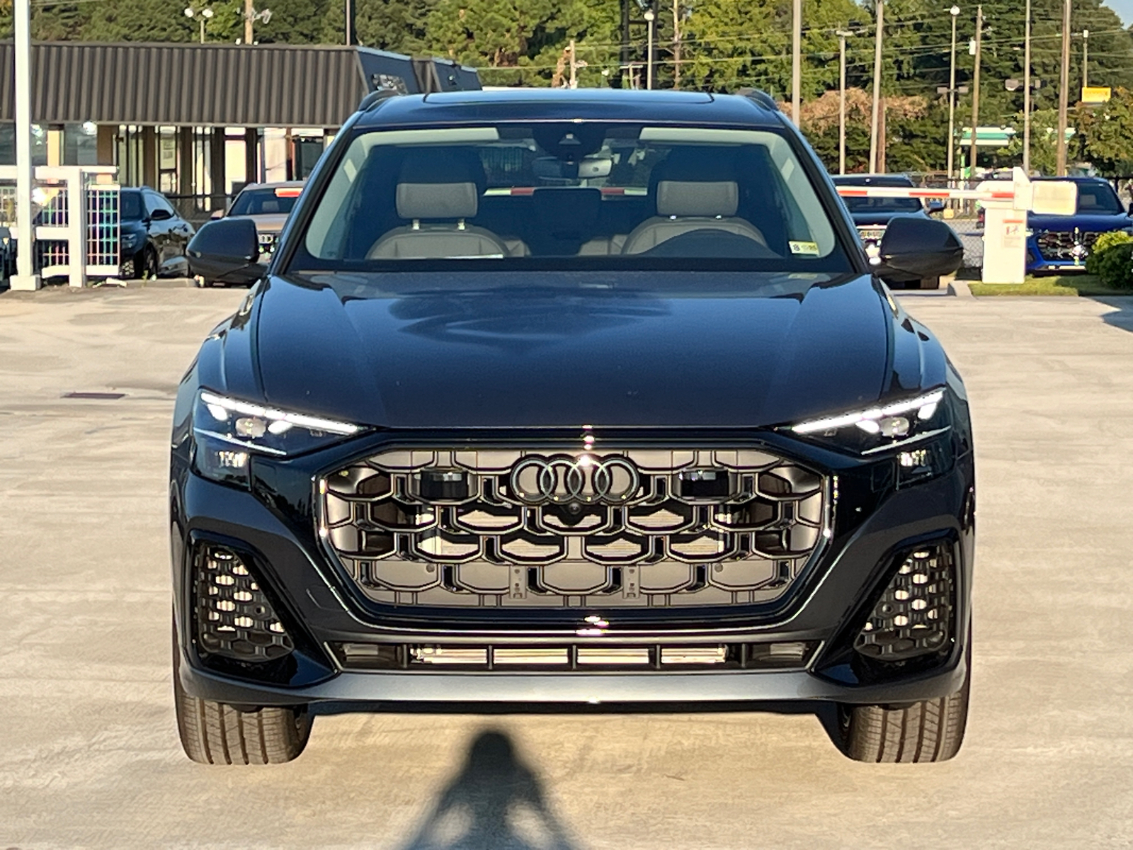 2024 Audi Q8 Premium Plus 2