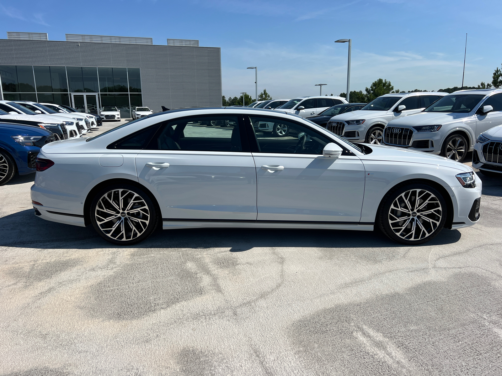 2024 Audi A8  4