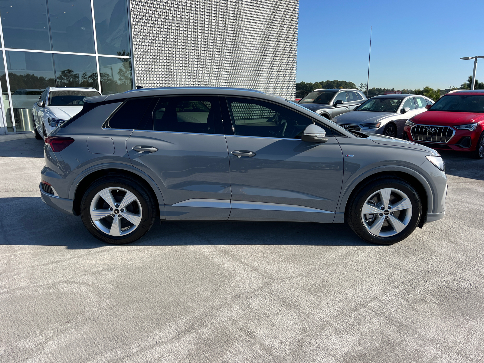 2024 Audi Q4 e-tron Premium 4