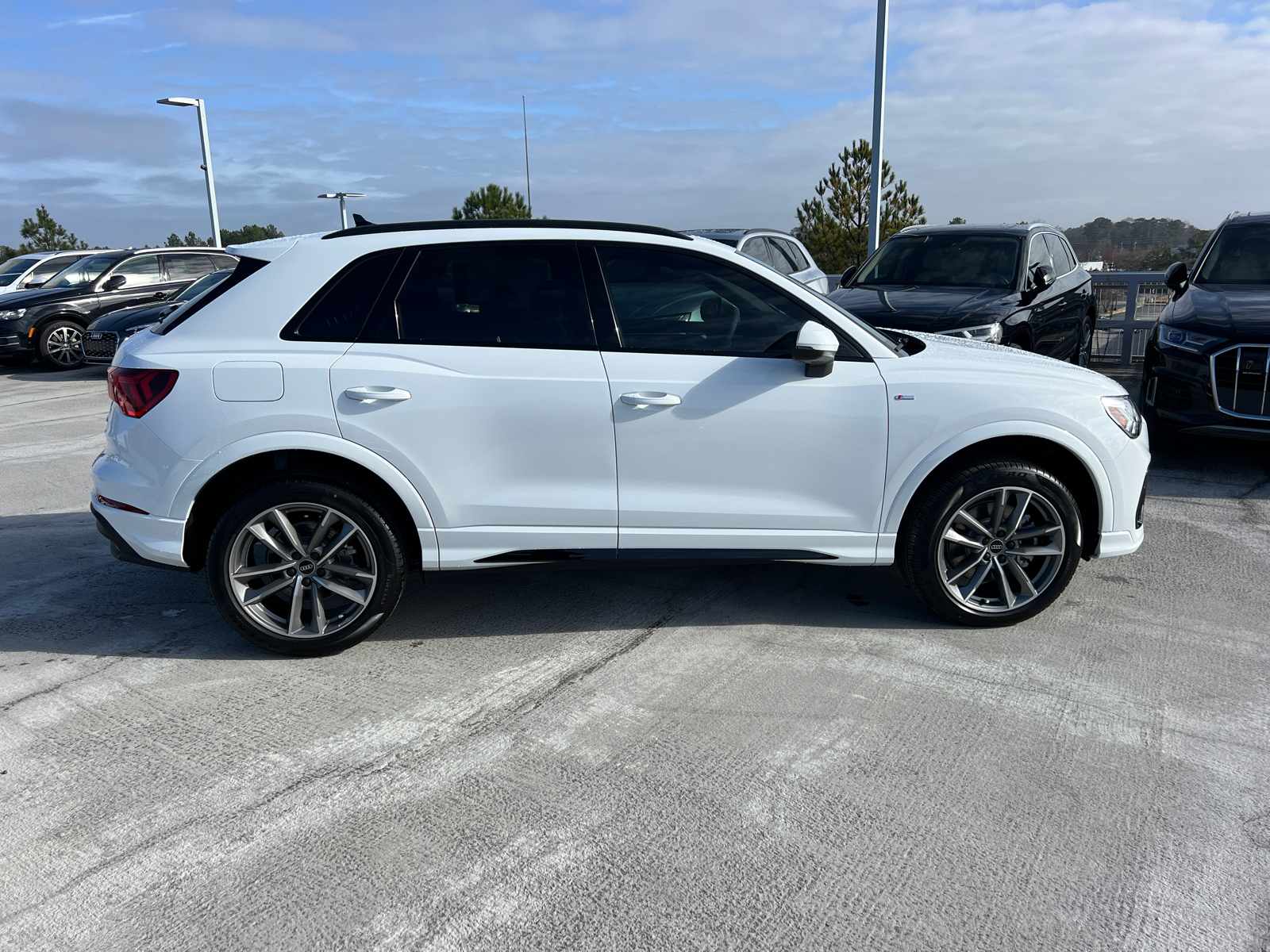 2025 Audi Q3 S line Premium 4