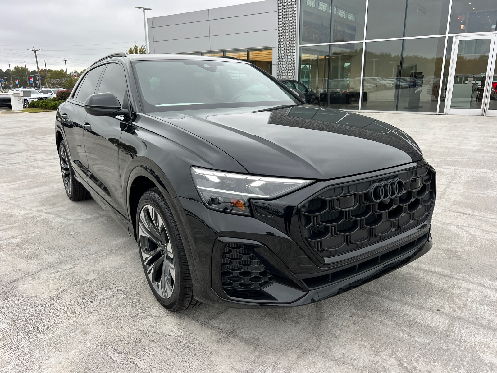 2025 Audi Q8 Premium Plus 3