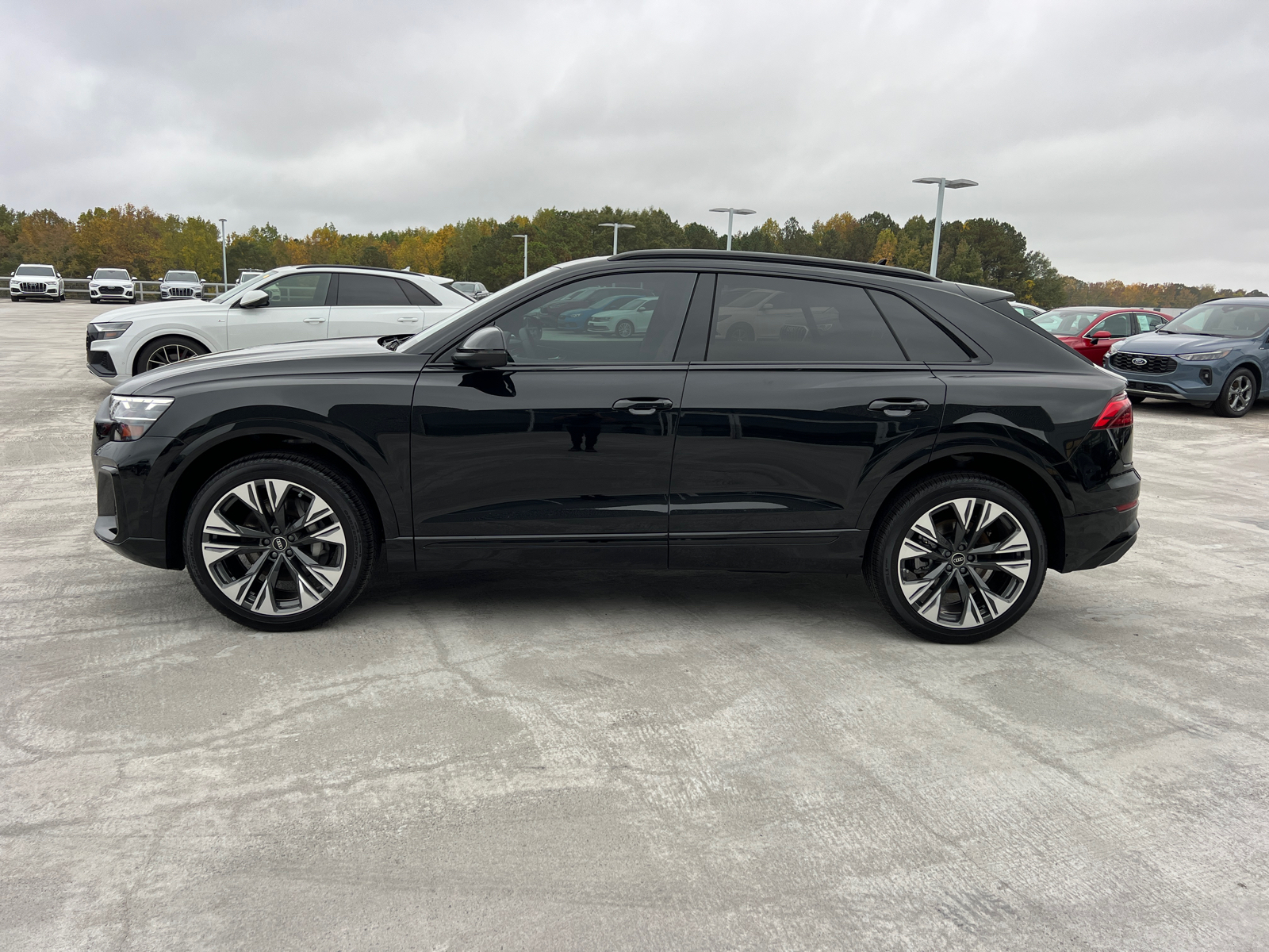 2025 Audi Q8 Premium Plus 8