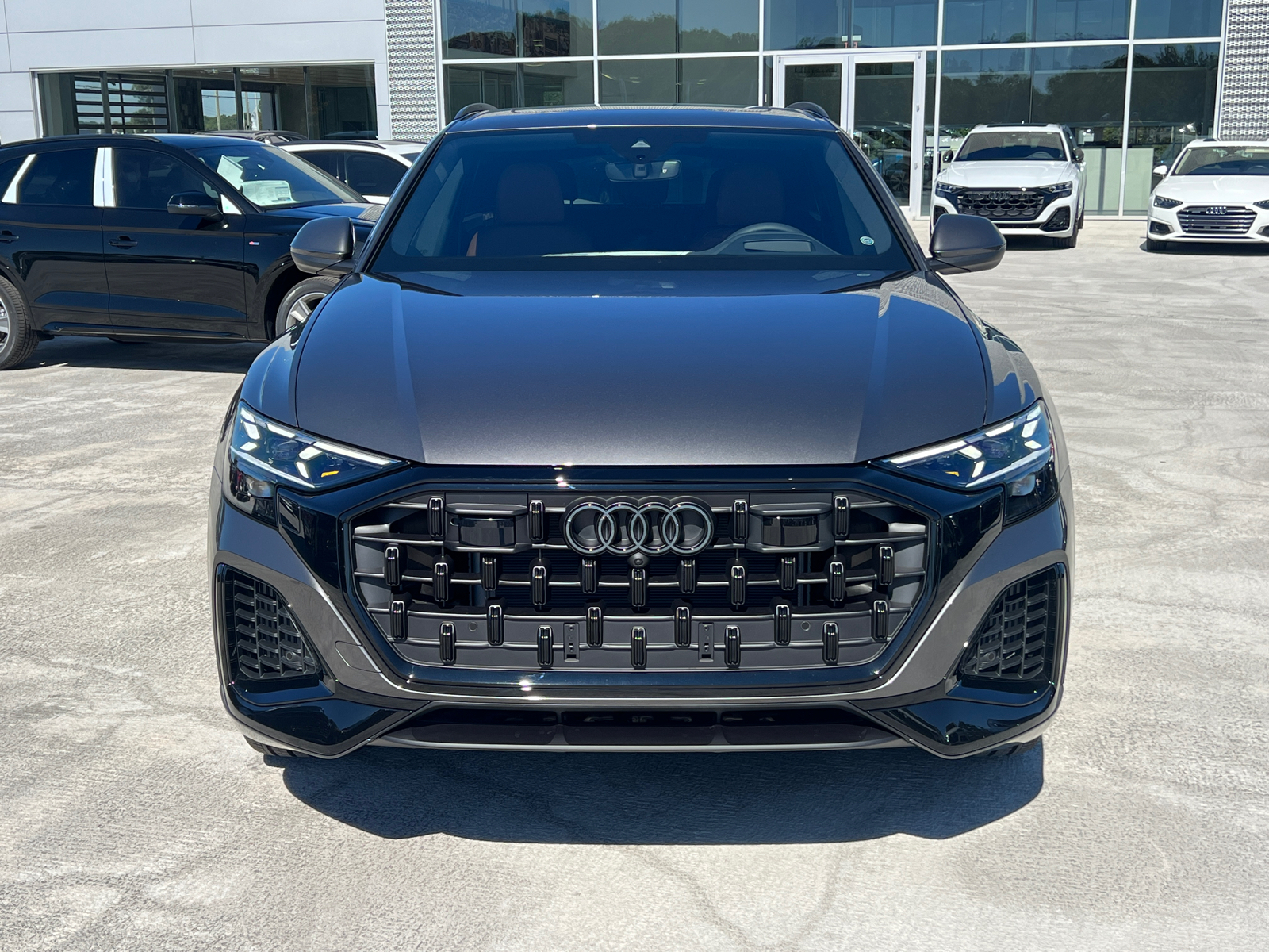 2025 Audi Q8 Prestige 2