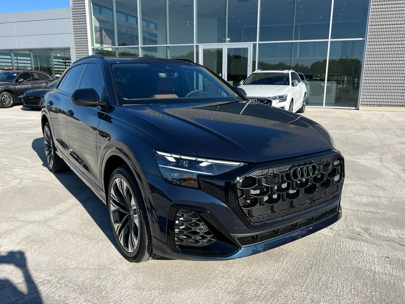 2025 Audi Q8 Premium Plus 3