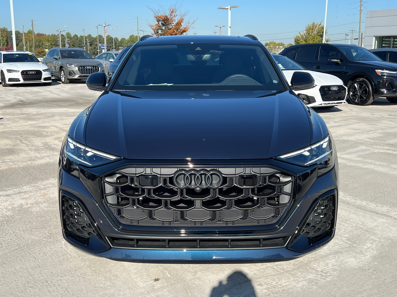 2025 Audi SQ8 Premium Plus 2